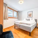 Haus Eratic 公寓 萨斯费