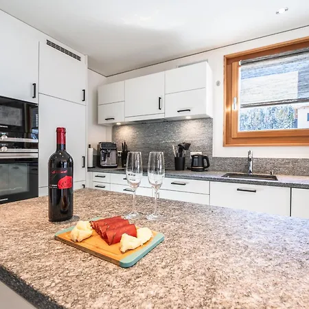 Apartment Haus Eratic